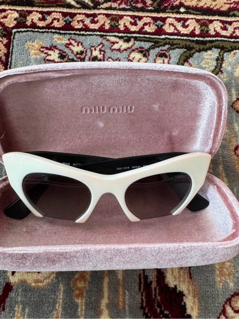 Miu Miu White Cat-Eye Sunglasses with Dark Lenses